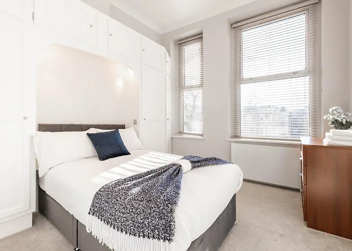 The Queens Club Luxury Residence In Kensington